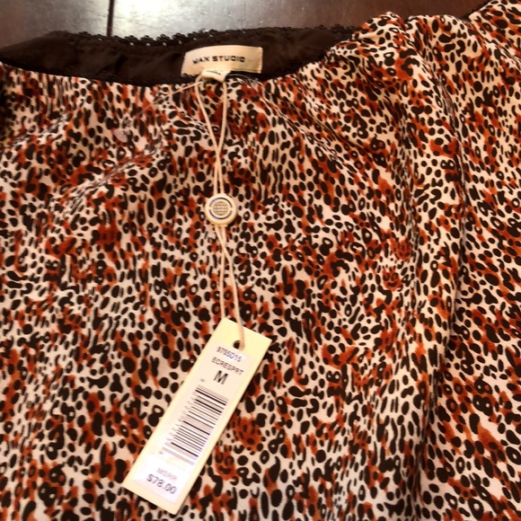 Max Studio - Picture 2 of 3